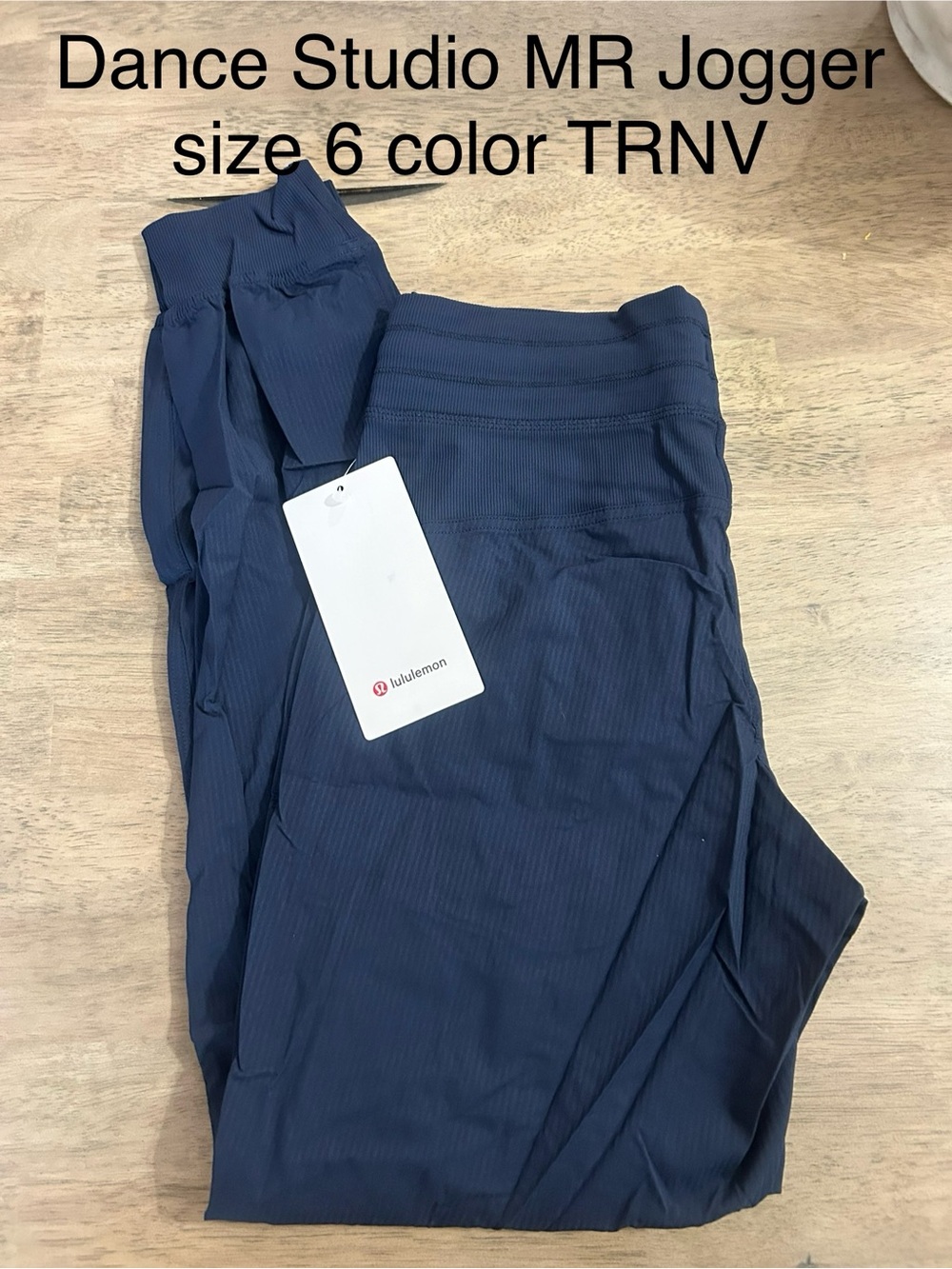 Lululemon Dance Studio MR Jogger size 6